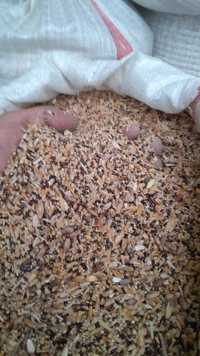 Продам зерновые отходы сухие без посторонних  запахов  в мешке 40кг