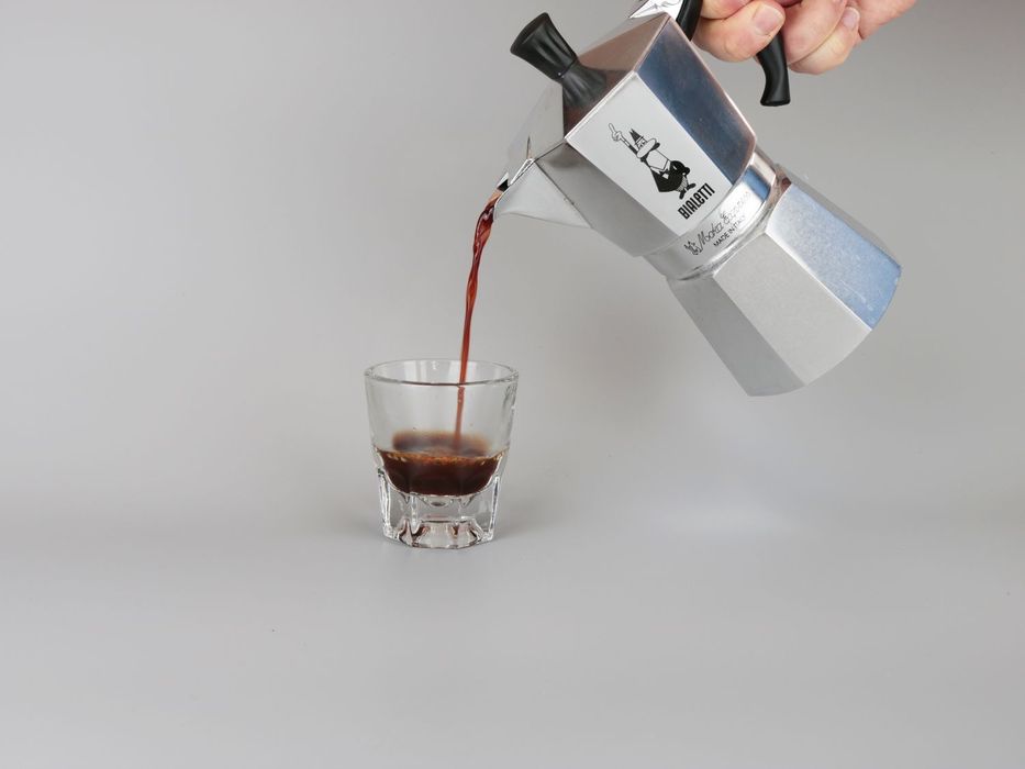 Гейзерная кофеварка Bialetti Moka Express 6 cup