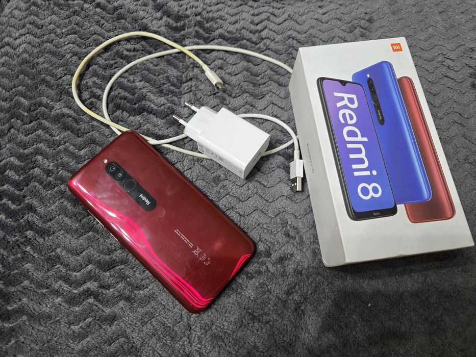 Продам смартфон Xiaomi Redmi 8