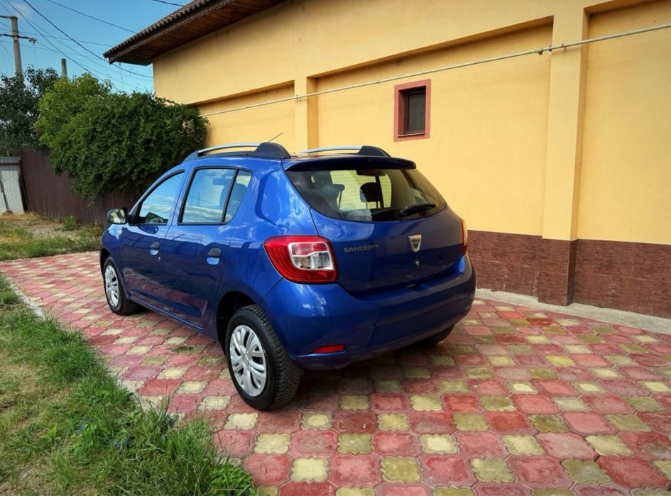 Închiriez Dacia Sandero 2015