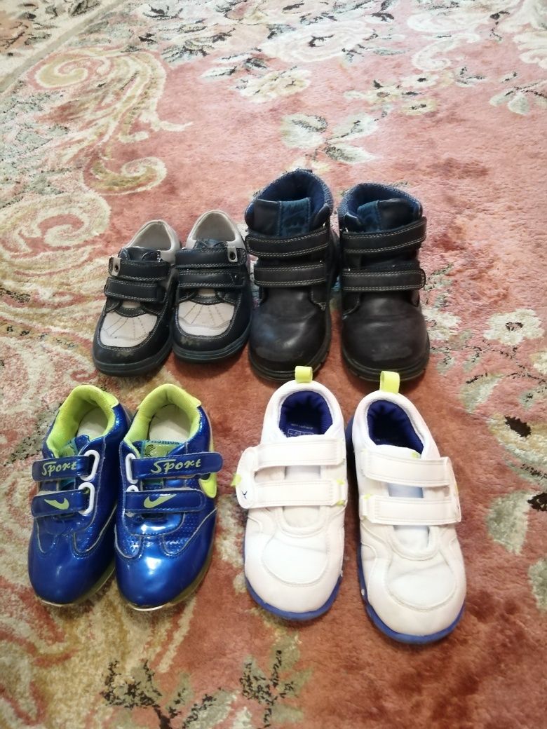 Детская обувь. Детские ботинки, кроссовки на мальчика. Размеры разные