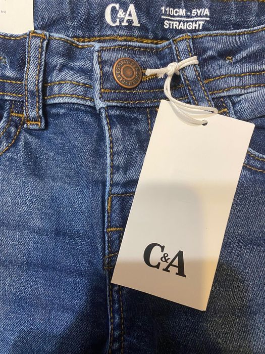 Нови детски дънки 110 см