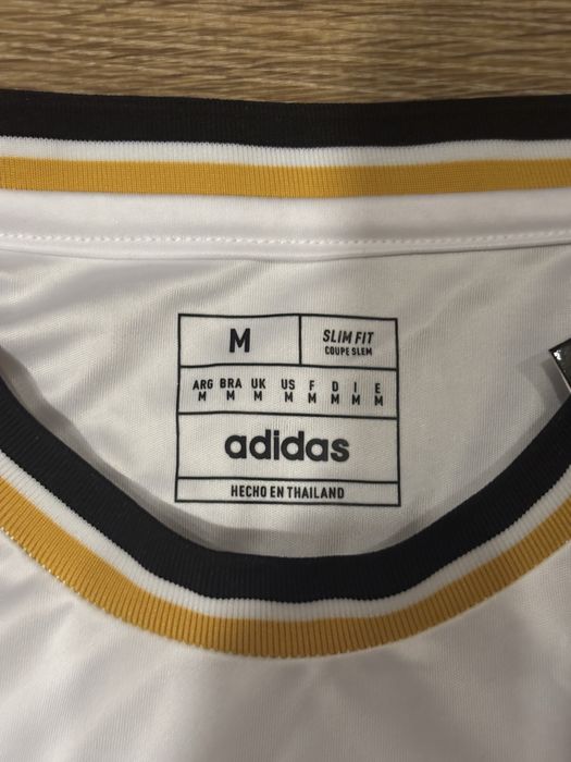 Real Madrid тениска Special Edition – размер M, чисто нова