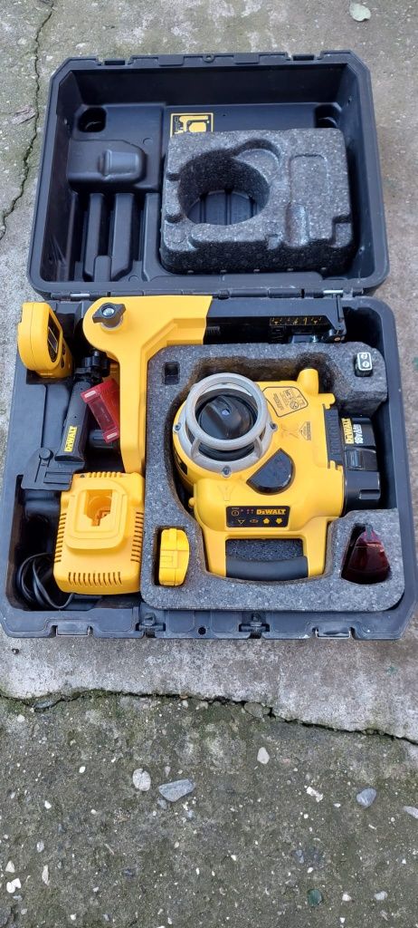 Laser DeWalt; Nivelă