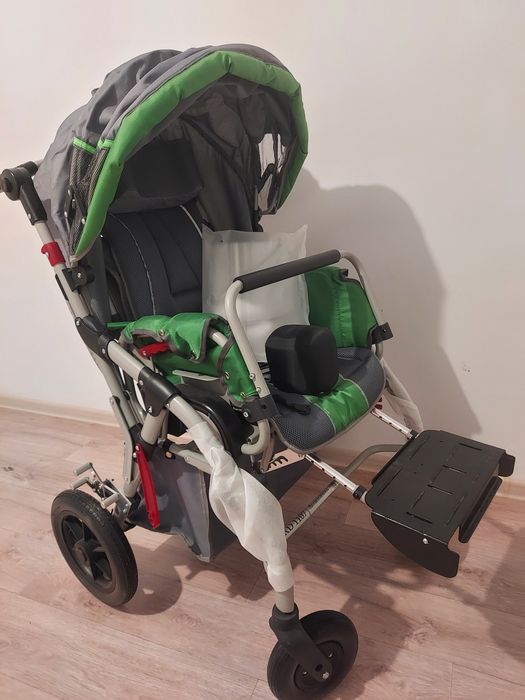 Коляска для детей с ДЦП