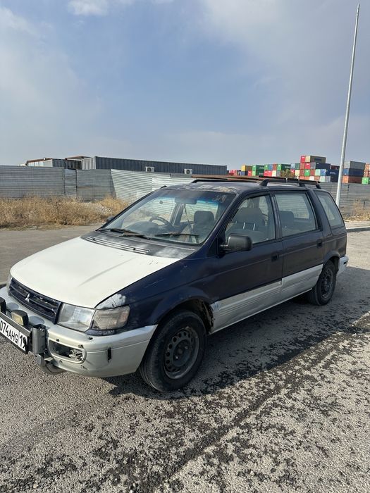 Продам машину торг есть на ходу