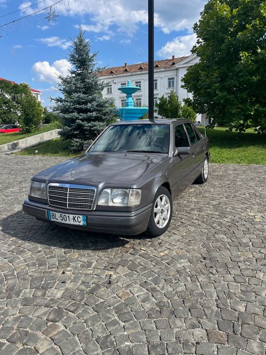 Mercedes Benz w124 2,5 D