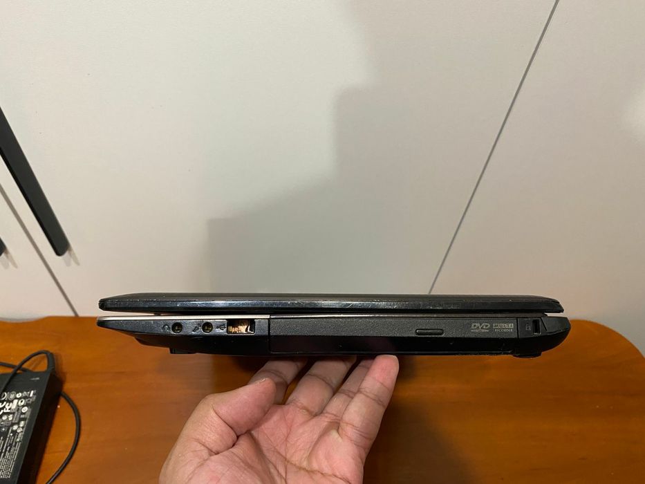 ASUS intel core i3 + Nvidia GeForce