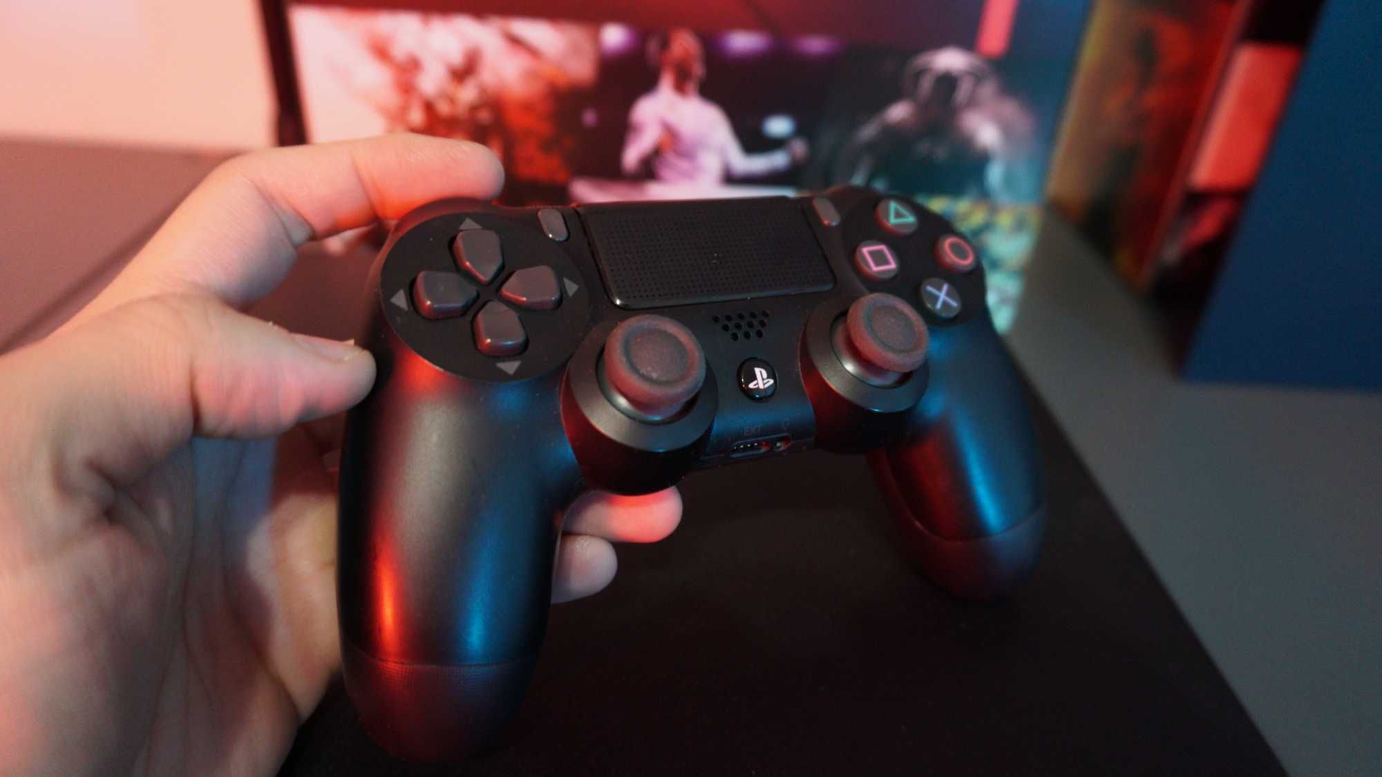 PlayStation 4 Pro 1TB конзоли в отлично състояние