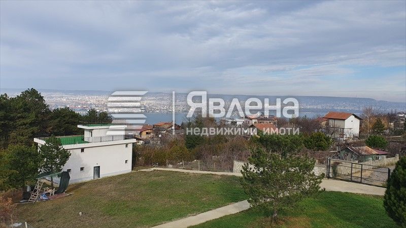 Панорамна Къща с двор