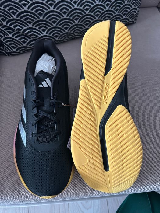 De vinzare adidas unisex
