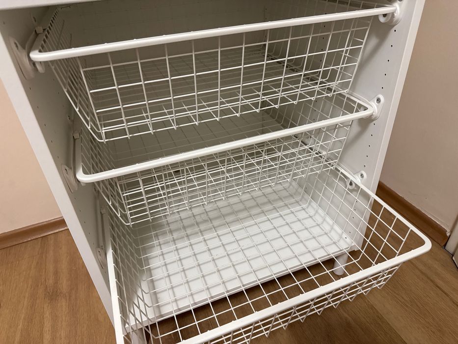 Бял Гардероб от IKEA