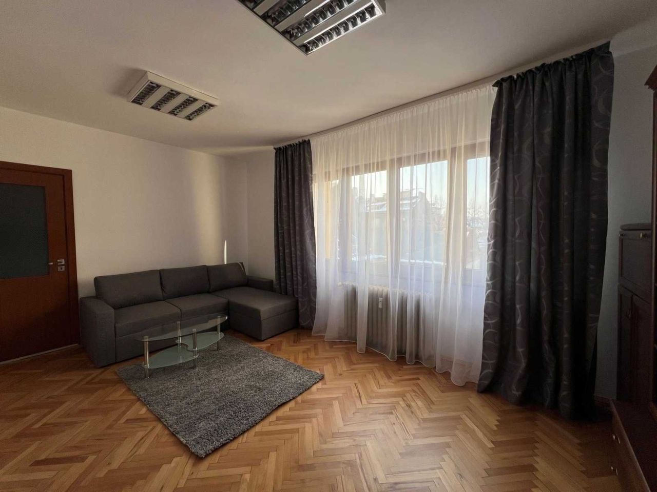 Дава се под наем Двустаен апартамент в София, Център - 71 кв.м за 750 € - Снимка #3