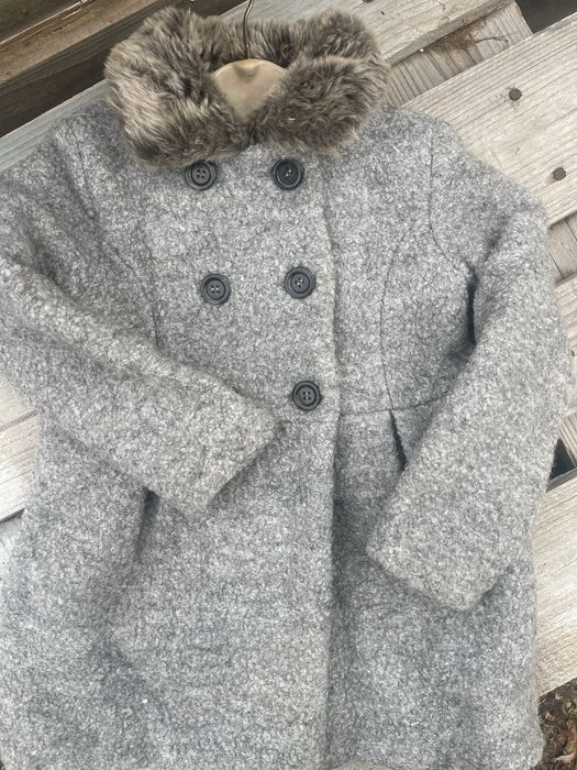 Топло,стилно детско палтенце