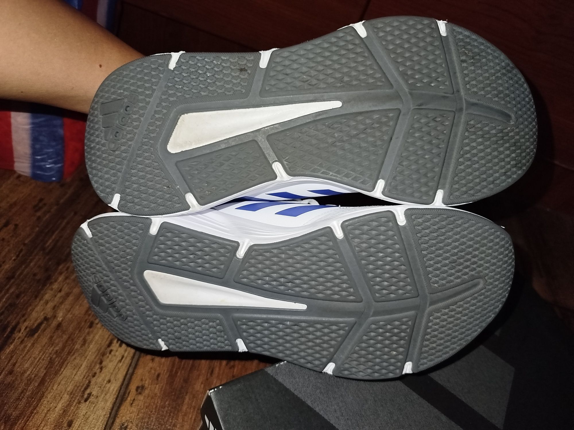 Adidas Galaxy 6 M