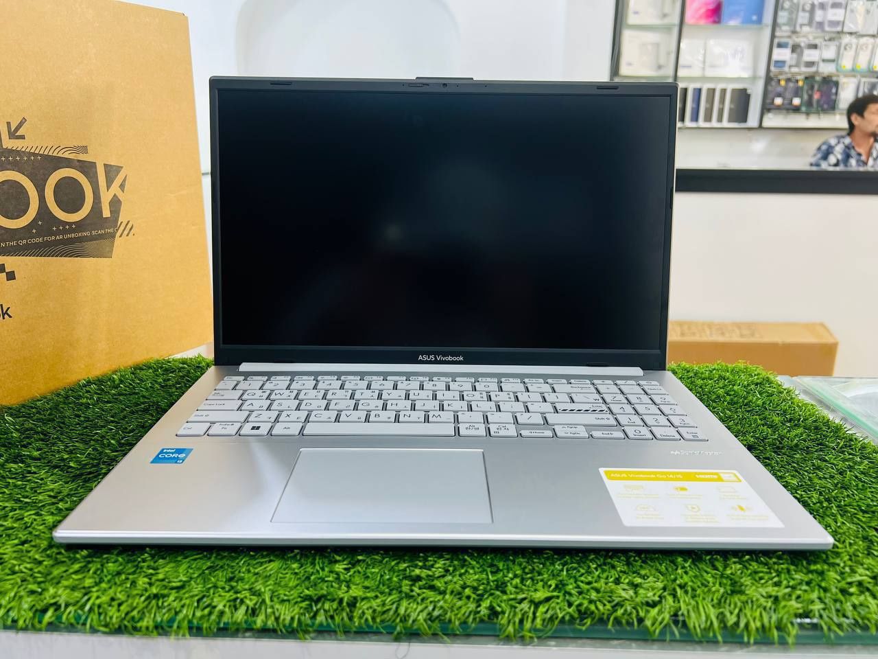 Asus Vivobook sotiladi