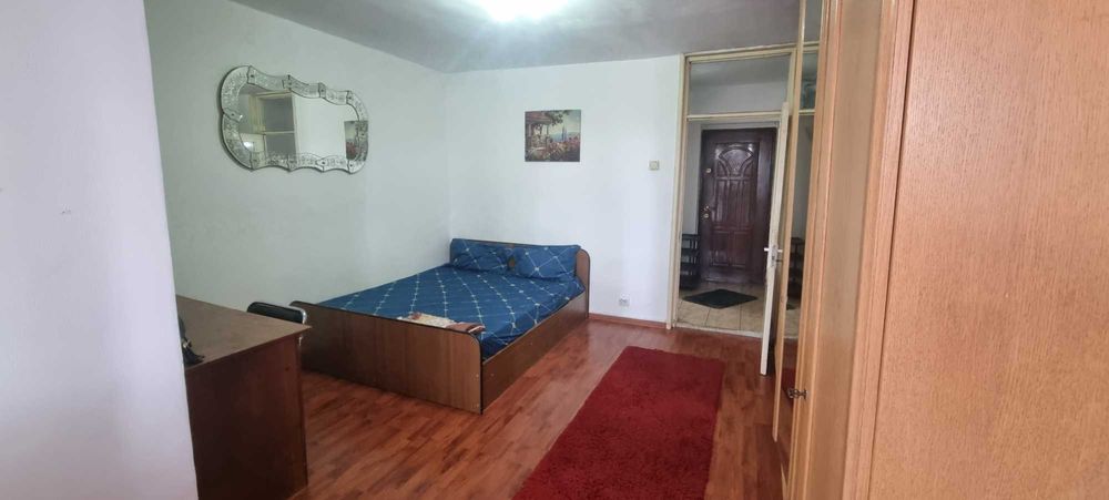 Inchiriez garsoniera