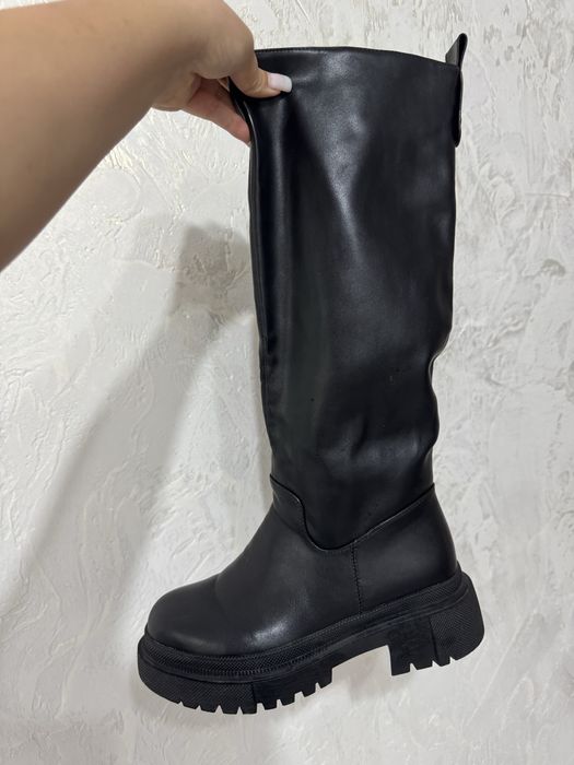 Продам зимные сапоги