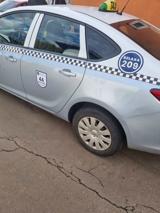 Vând Opel Astra J 2016 1.6 benzina+GPL