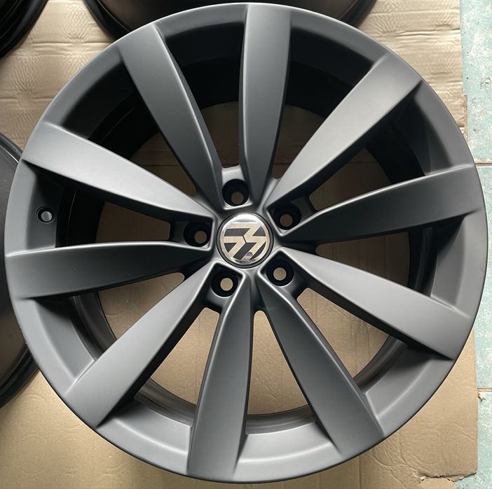 Jante aliaj R19 negru mat originale VW Arteon Passat B9