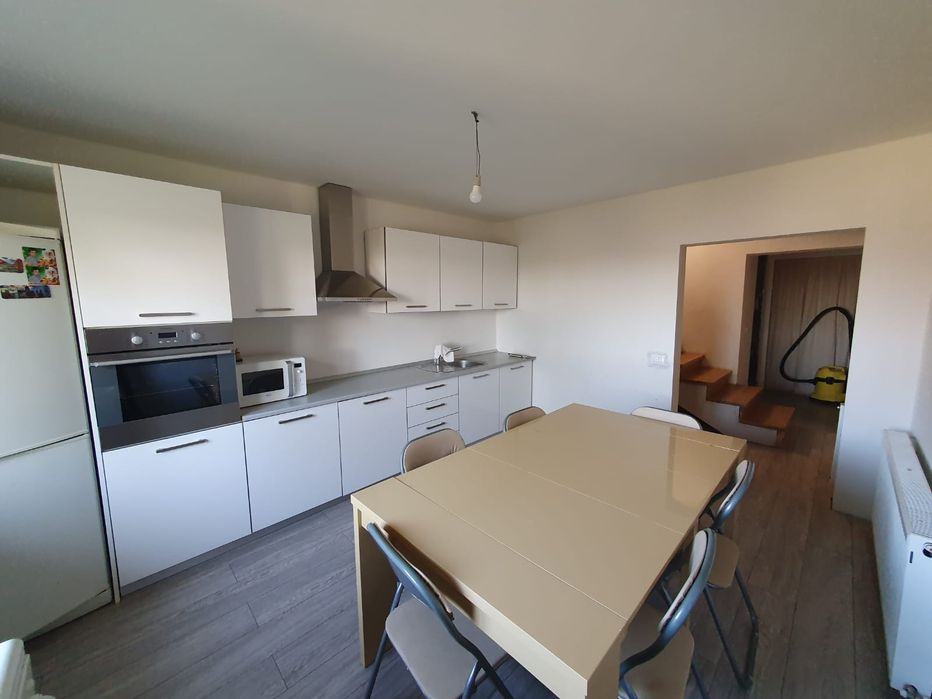 Casa individuala D+P+M burdujeni cartierul tinereții 225 mp