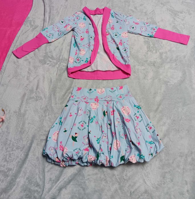 Seturi si costume pentru fete (5-7 ani)