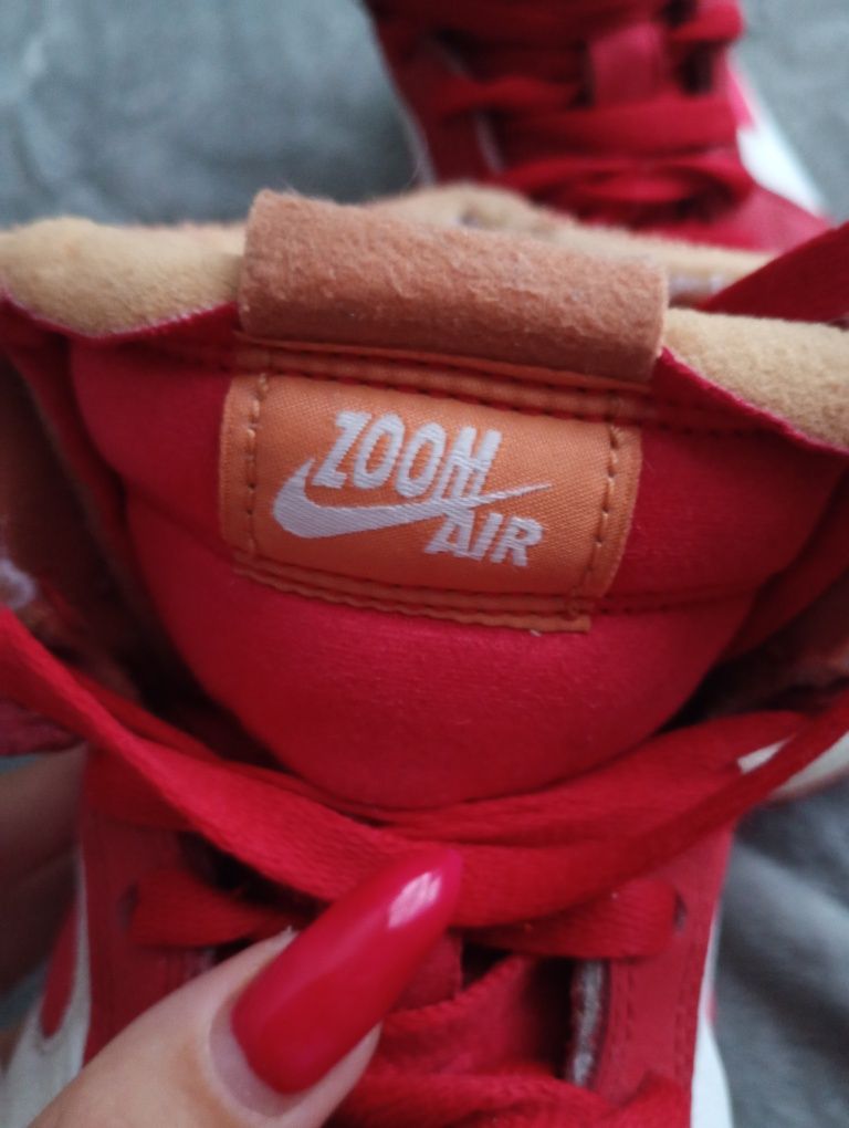 NIKE Спортни обувки W Air Jordan 1 Zoom Air CMFT