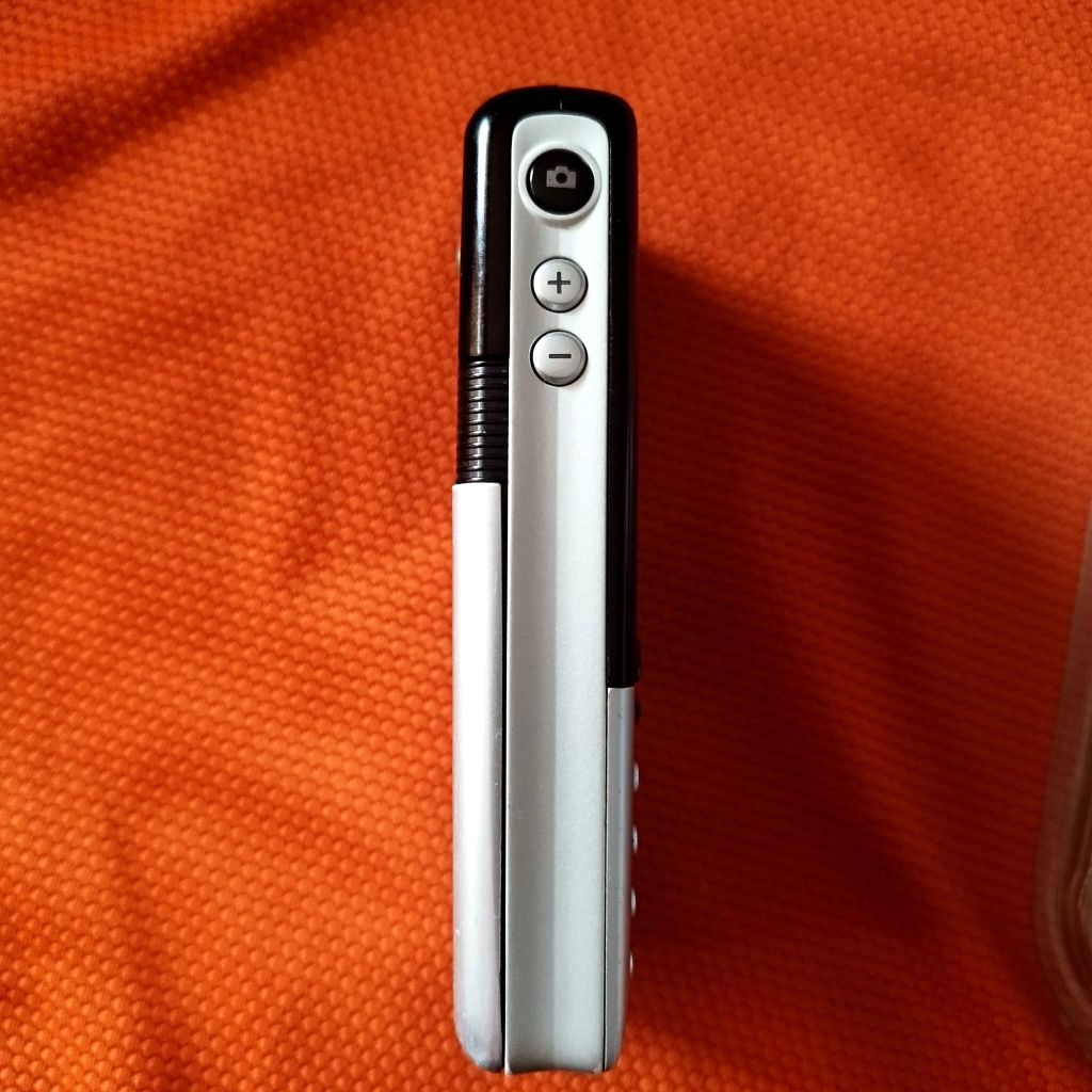 Sony Ericsson T610i+incarcator sigilat ( decodat)