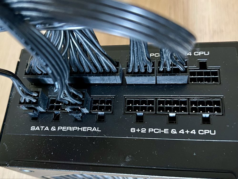 Захранване Cougar GX-F650
