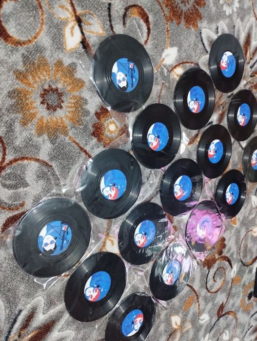 Discuri noi cu muzica