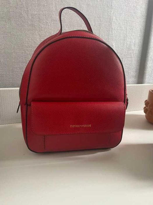 Дамска раница Armani - Emporio Armani - Естествена кожа.