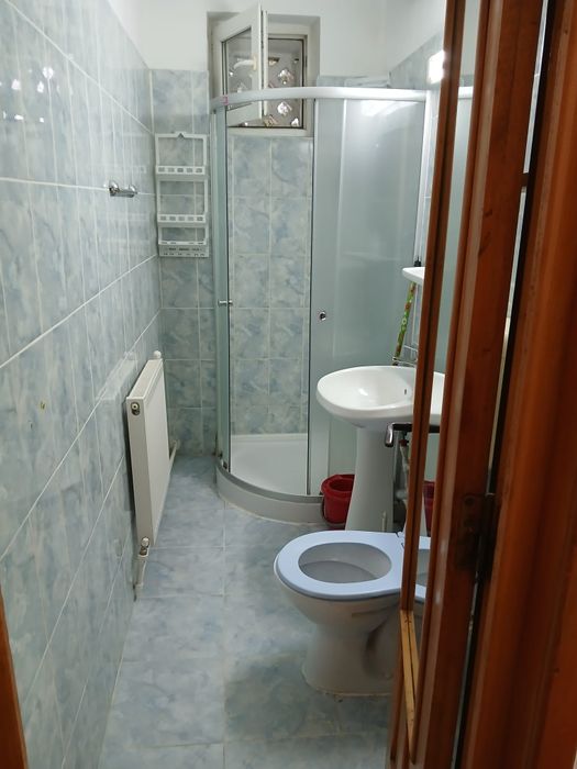 Persoana fizica vând apartament 2 camere et 1