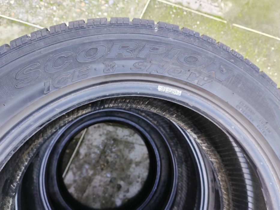 Vând 4 anvelope de iarnă