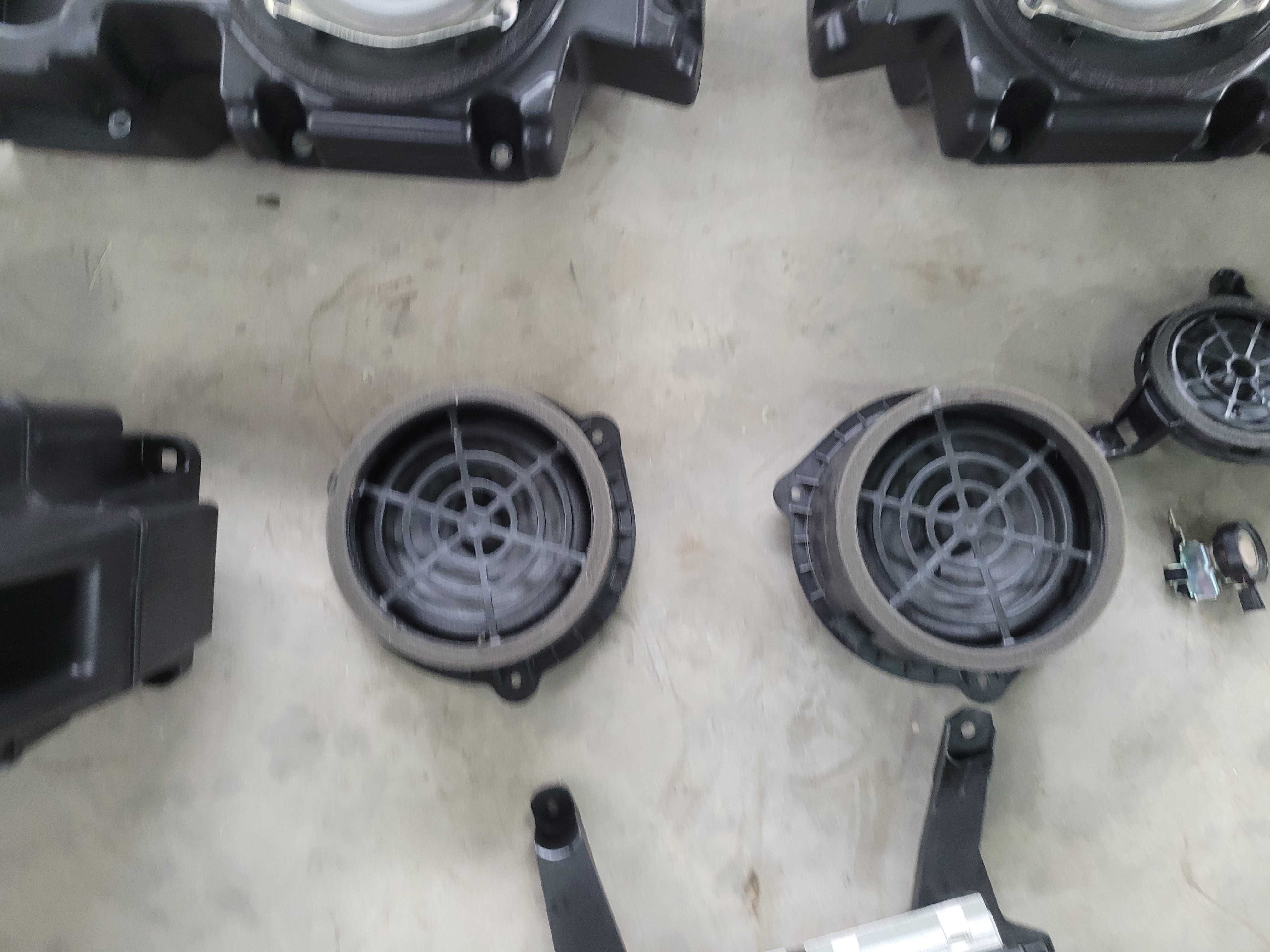 Boxa difuzor Bose Audi Q7 4M spate stanga dreapta 4M0035411B