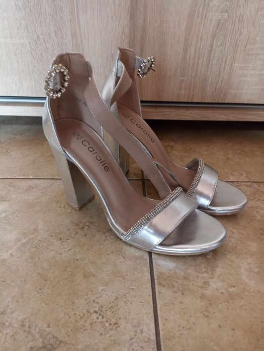 Vand sandale de la Amely