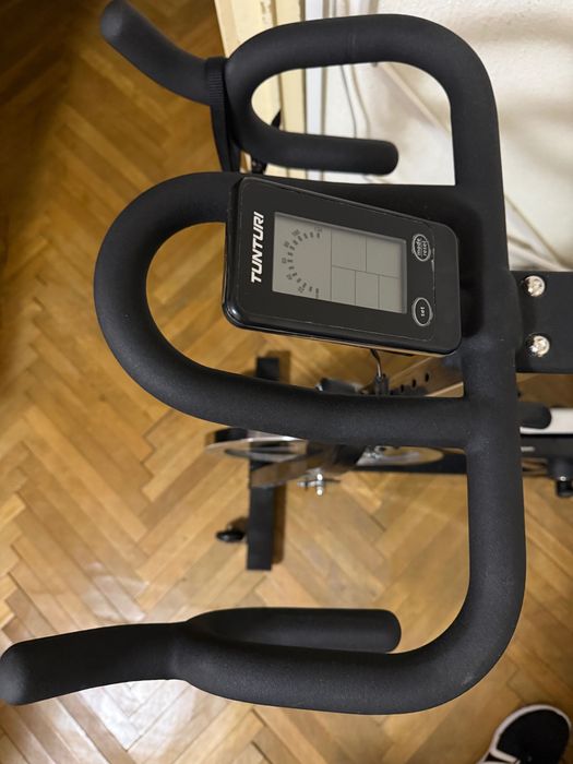 Bicicleta spinning Tunturi FitRace 40, volanta 22kg