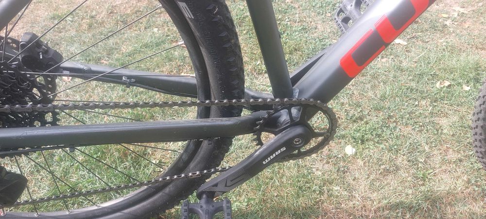 MTB Cube roti pe 29 model Nou.