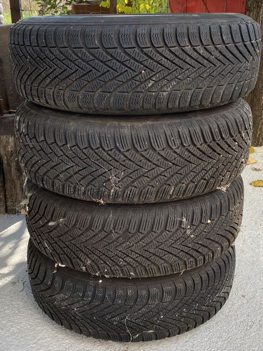 Vand jante volvo R15 + anvelope 195 65 r15 m+s