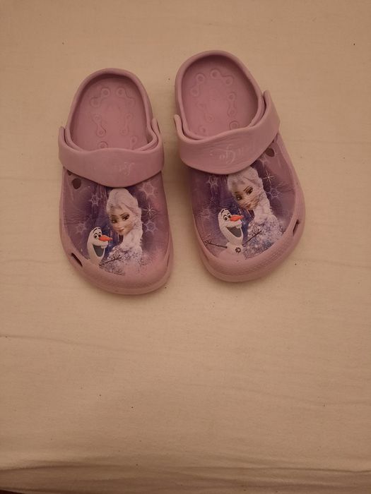 Slapi pentru fetite marimea 26-27