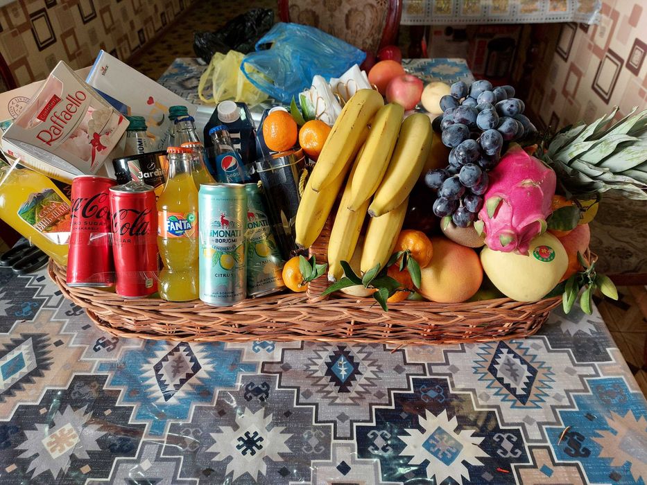 Katta mevali savat sovg'a uchun / Большая корзина с фруктами в подарок