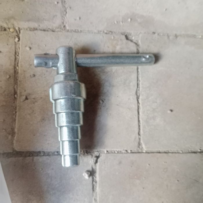 Ключ для американки.