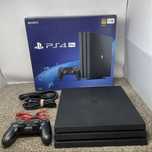 PS4 Pro original 1TB с 2 игри