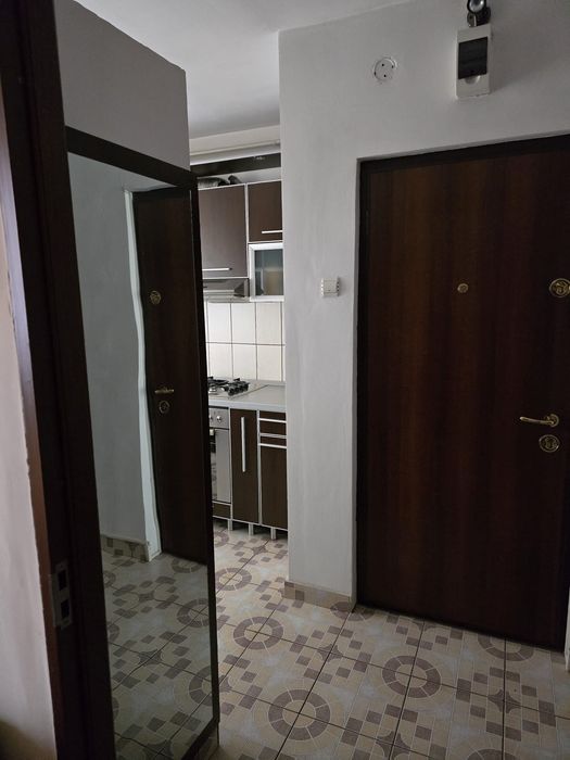 Inchiriez apartament 2 camere