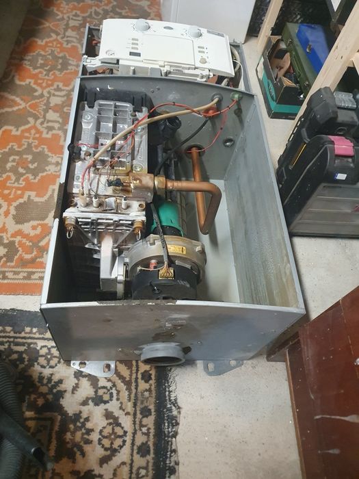 Centrala Junkers Bosch pe gaz 28KW