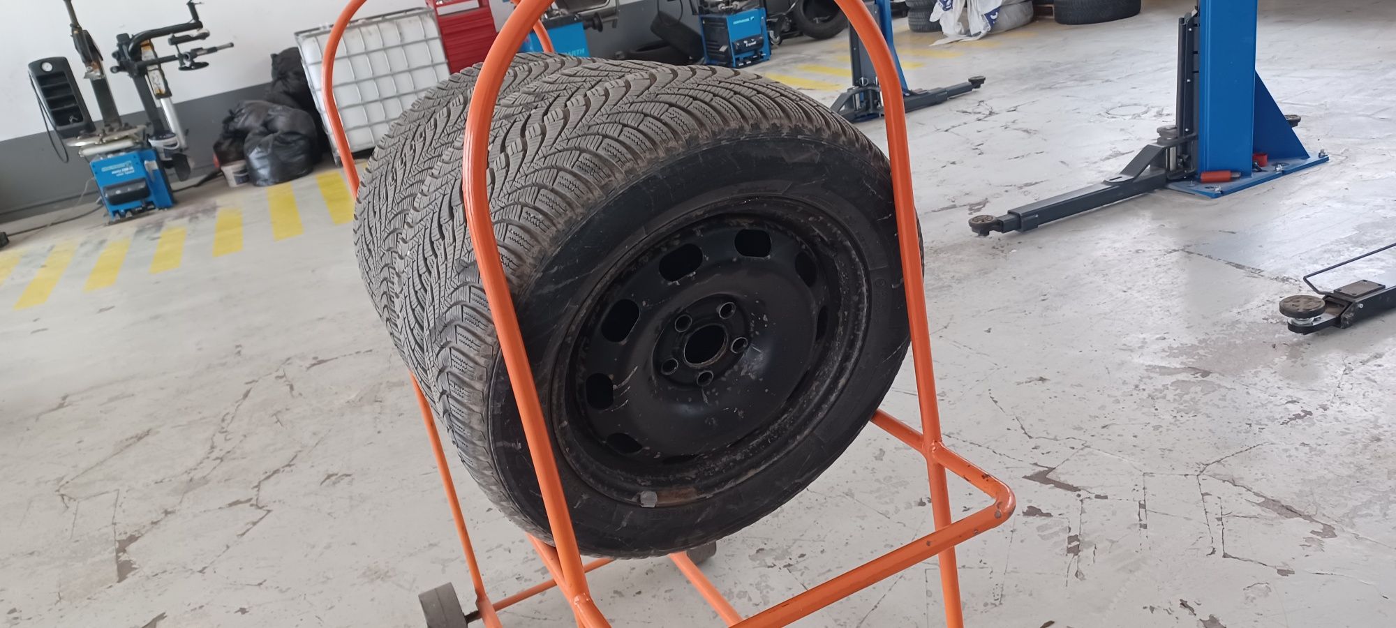 Гуми с джанти 195/60R15 5х100 за VW и Audi