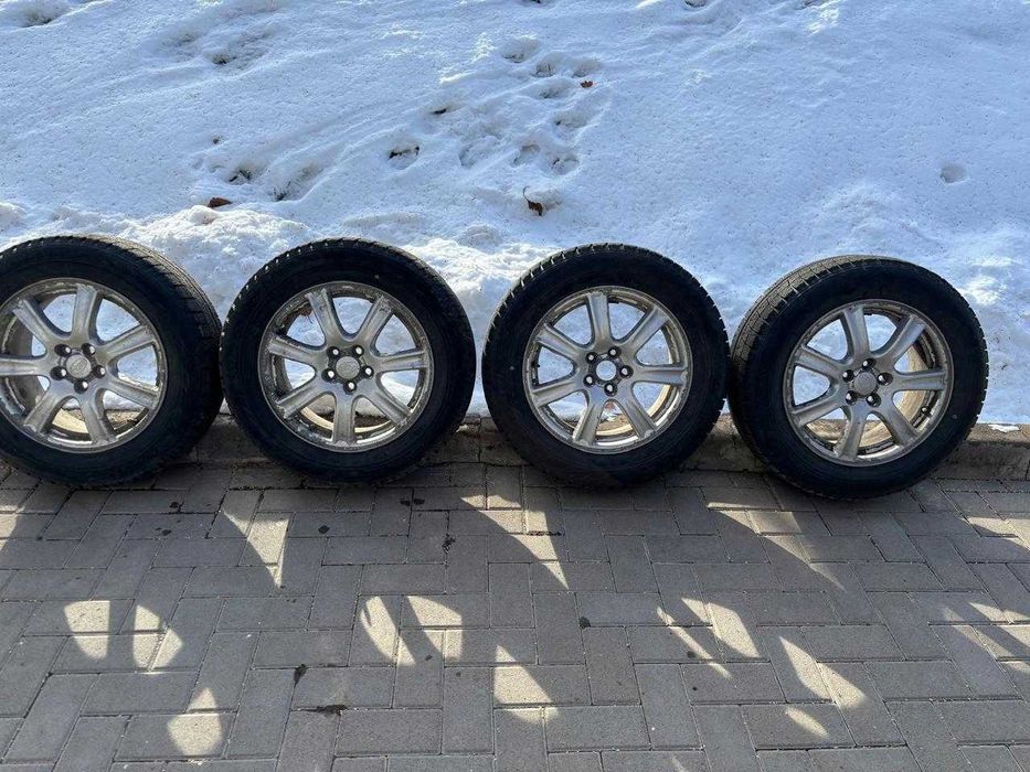 Комплект шин Bridgestone 205/60R16 на дисках SUBARU оригинал
