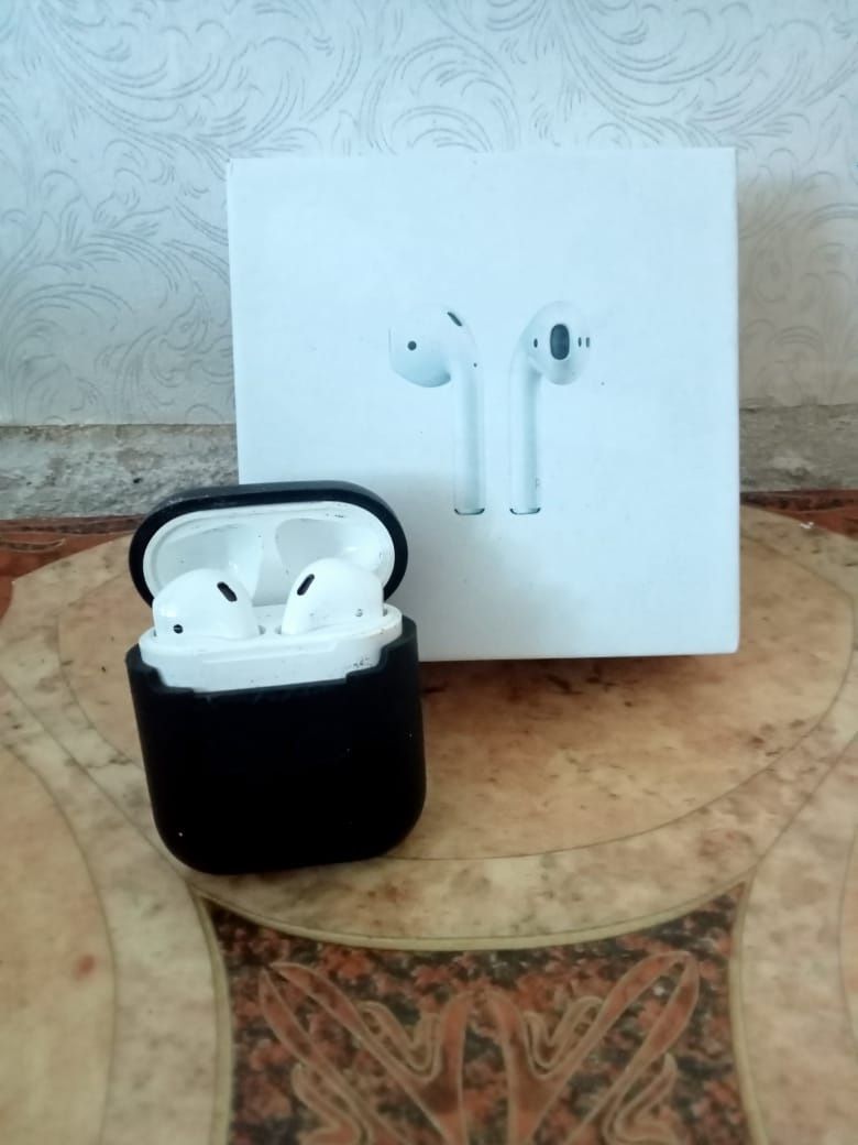 Продам air pods оригинал