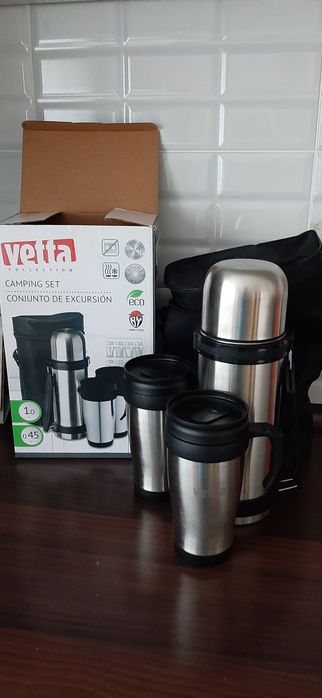 Продам набор походный термос 1 литр и 2 термос кружки