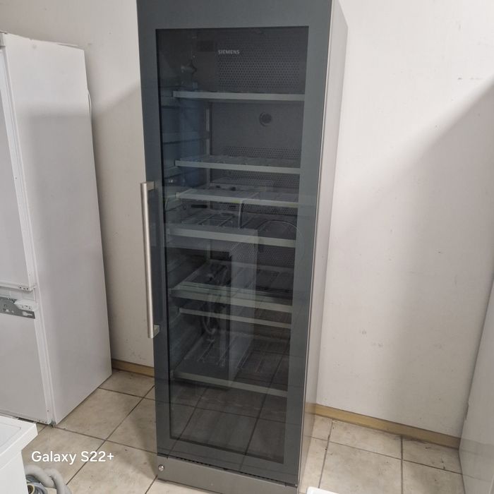 Охладител за вино SIEMENS KS38WA40/iQ700
