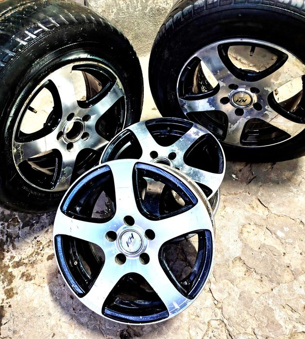 Продам  Диски HK R15 на 5 болтов.